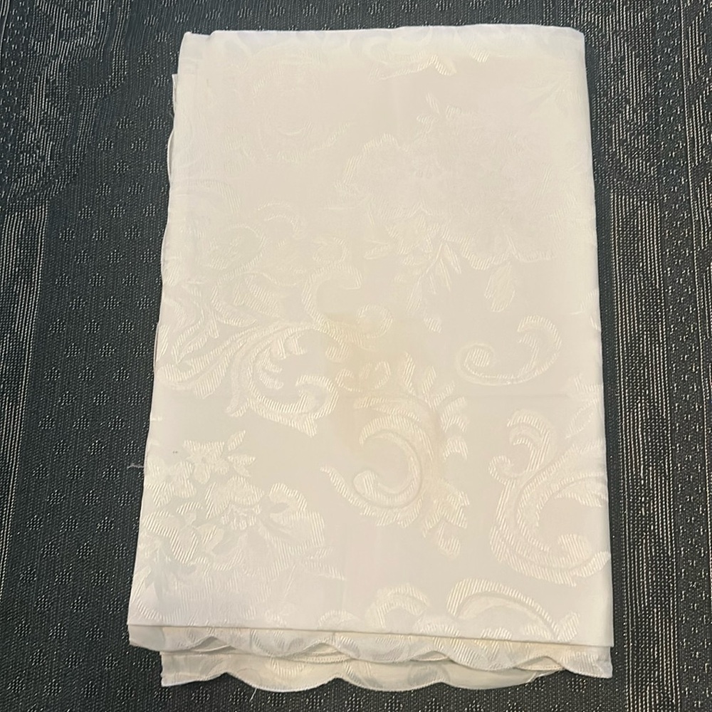Table cloth